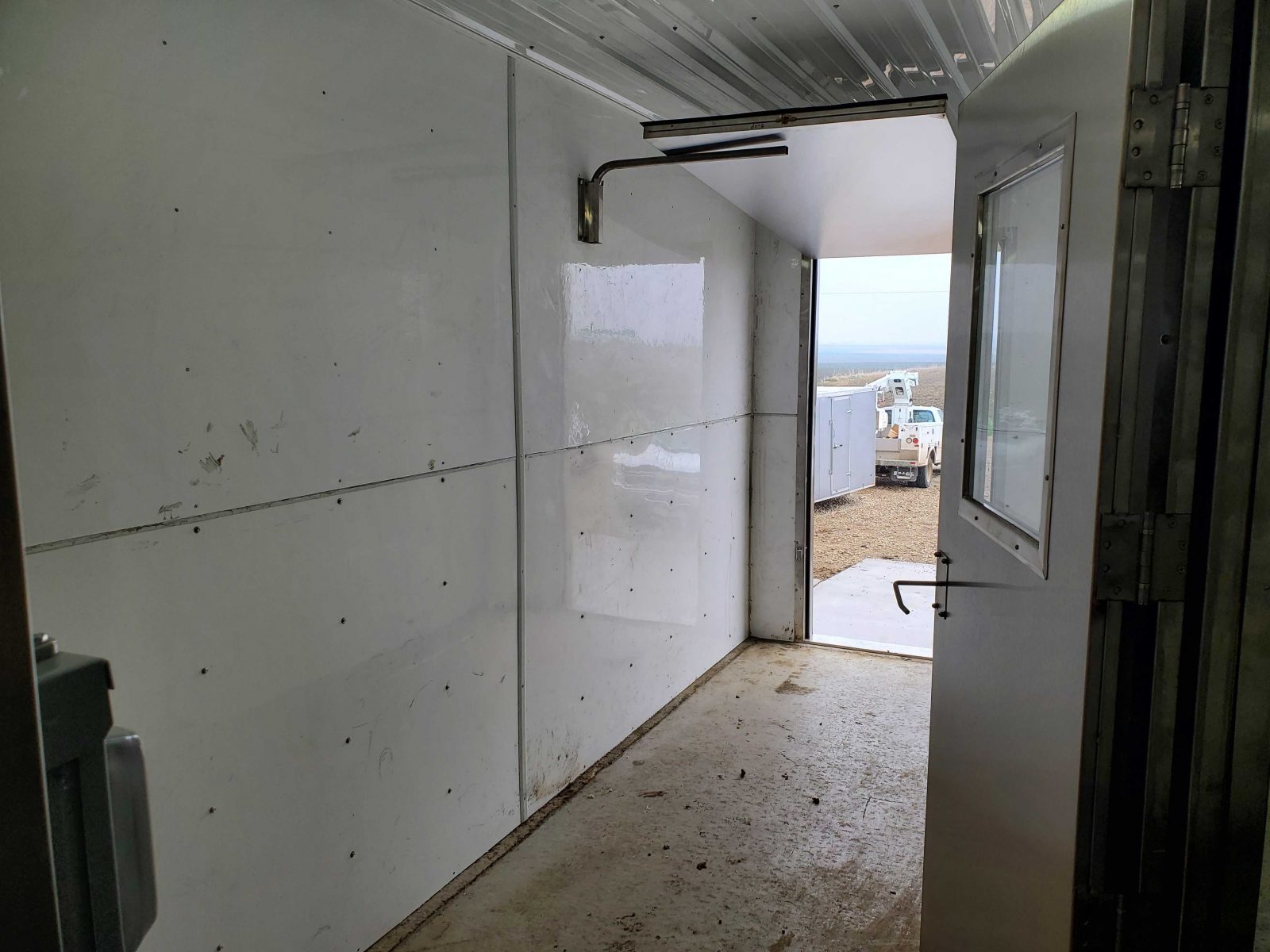 Brad's Nursery 1200 head Van Voorst Equipment